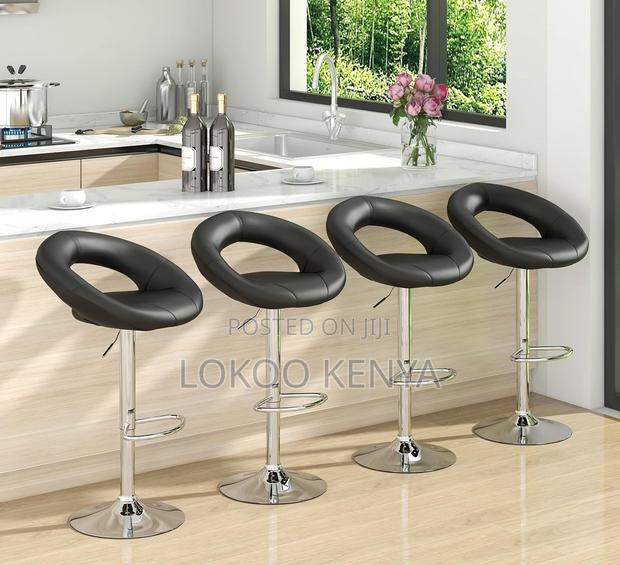 Barstool: Office Stool With Adjustable Height Function - thumbnail 6