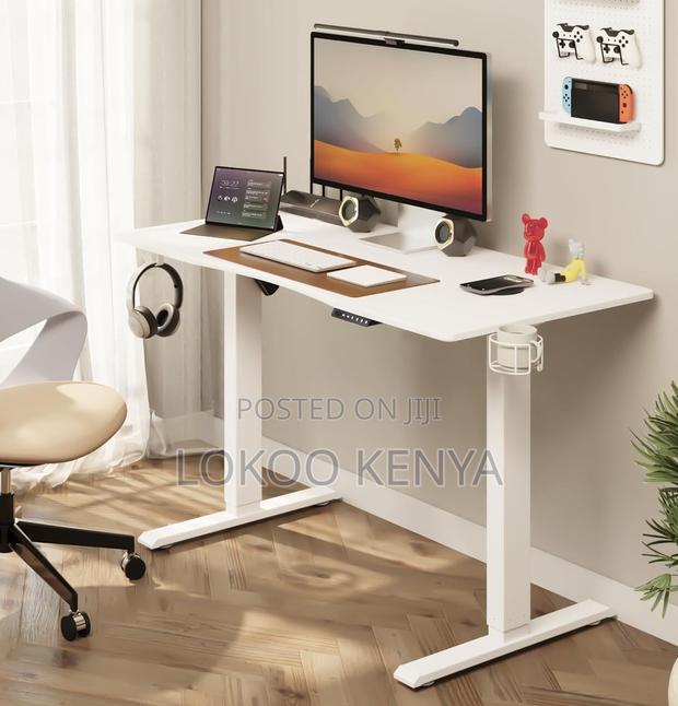 Office Desk : Motorized Adjustable Standing Desk - thumbnail 4
