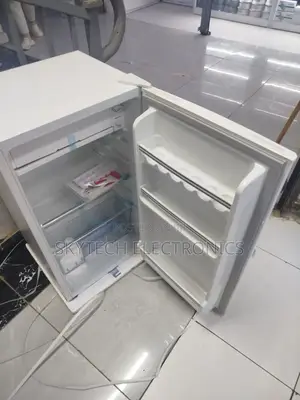 Ramtons Single Door Fridge 91litres