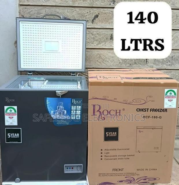 140 Litres Roch Chest Freezer + Sliding Glass,
Lock Key 
RCF-180-G