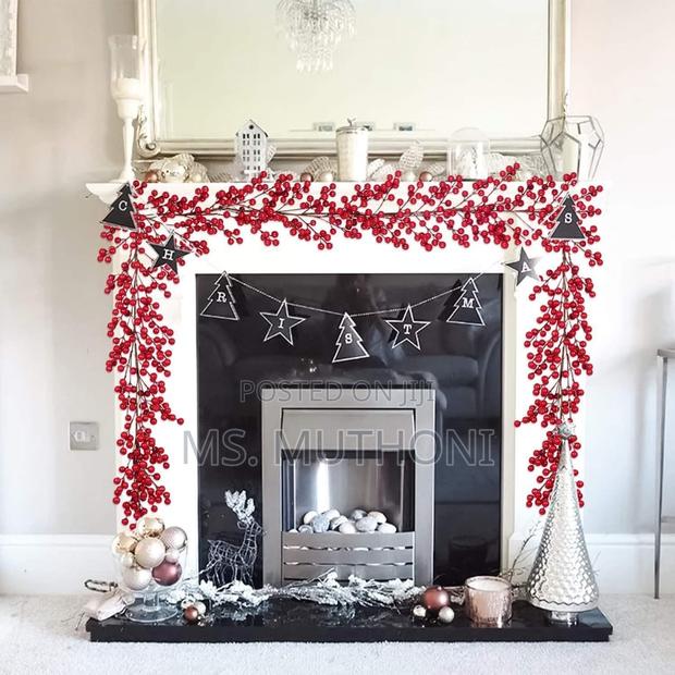 Royal Family Inspired Artificial Red Berry Plants Christmas Garland*