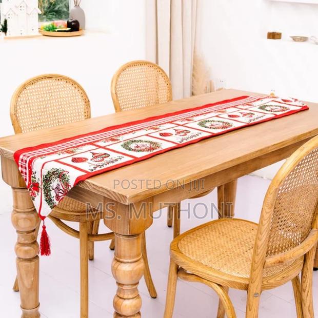 Christmas Knitted Fabric Tablecloth Runner With Tassels - thumbnail 8