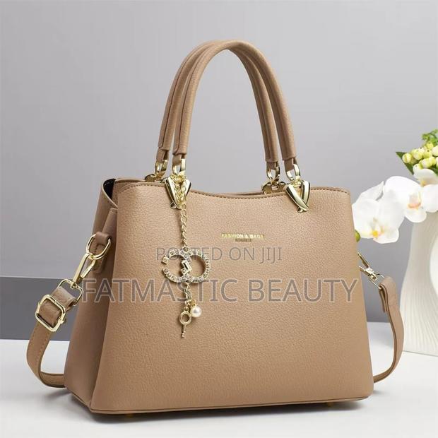 Medium Fashion Handbags - thumbnail 3