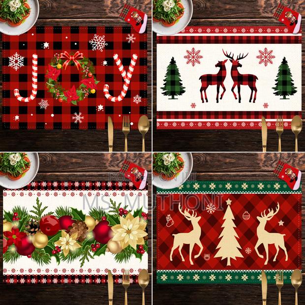 Luxury Christmas Themed Table Mats* - thumbnail 3