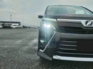 Toyota Voxy 2018 Black