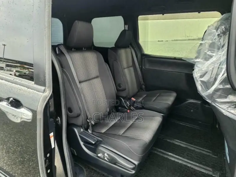 Toyota Voxy 2018 Black