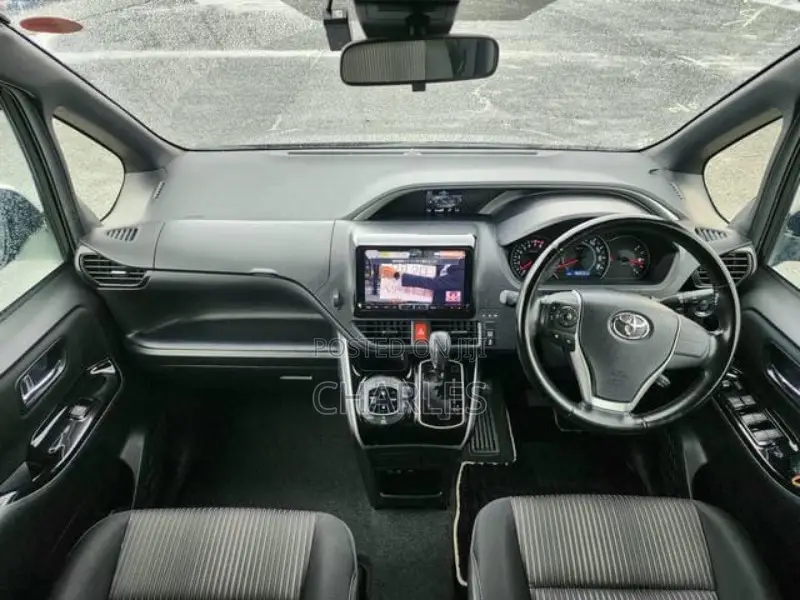 Toyota Voxy 2018 Black