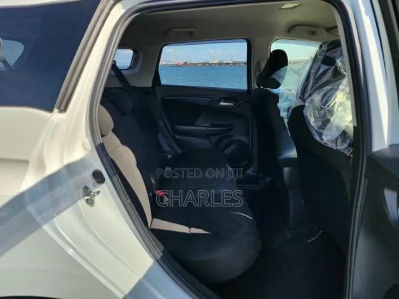 Honda Shuttle 1.5 G 4WD 2018 Pearl