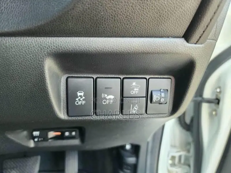 Honda Shuttle 1.5 G 4WD 2018 Pearl