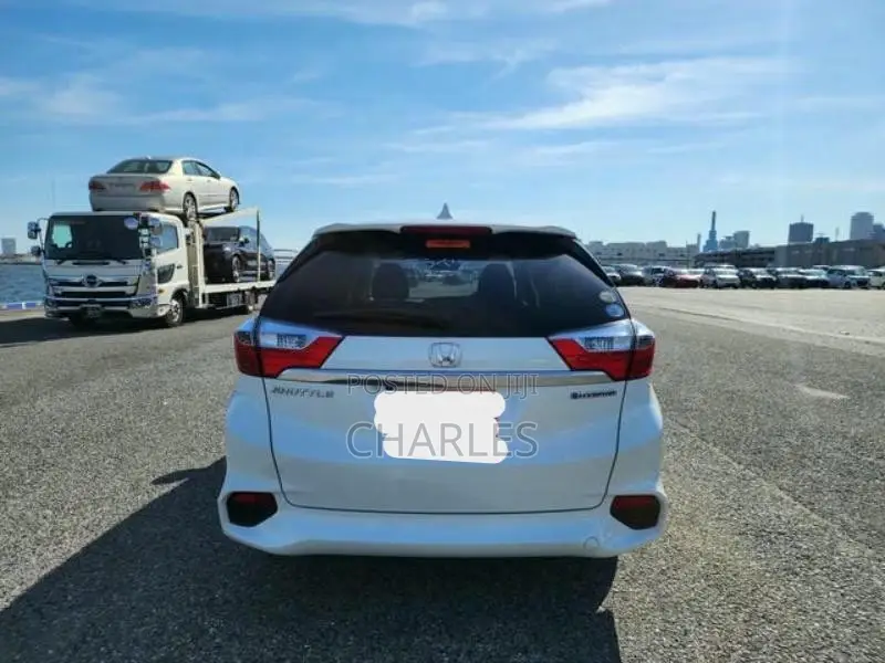 Honda Shuttle 1.5 G 4WD 2018 Pearl