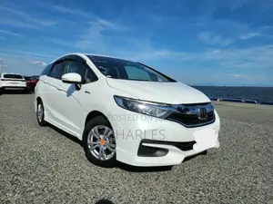 Honda Shuttle 1.5 G 4WD 2018 Pearl
