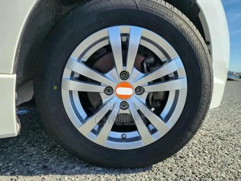 Honda Shuttle 1.5 G 4WD 2018 Pearl