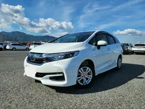 Honda Shuttle 1.5 G 4WD 2018 Pearl