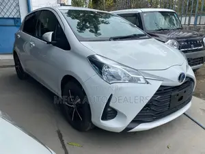 Toyota Vitz 2018 White