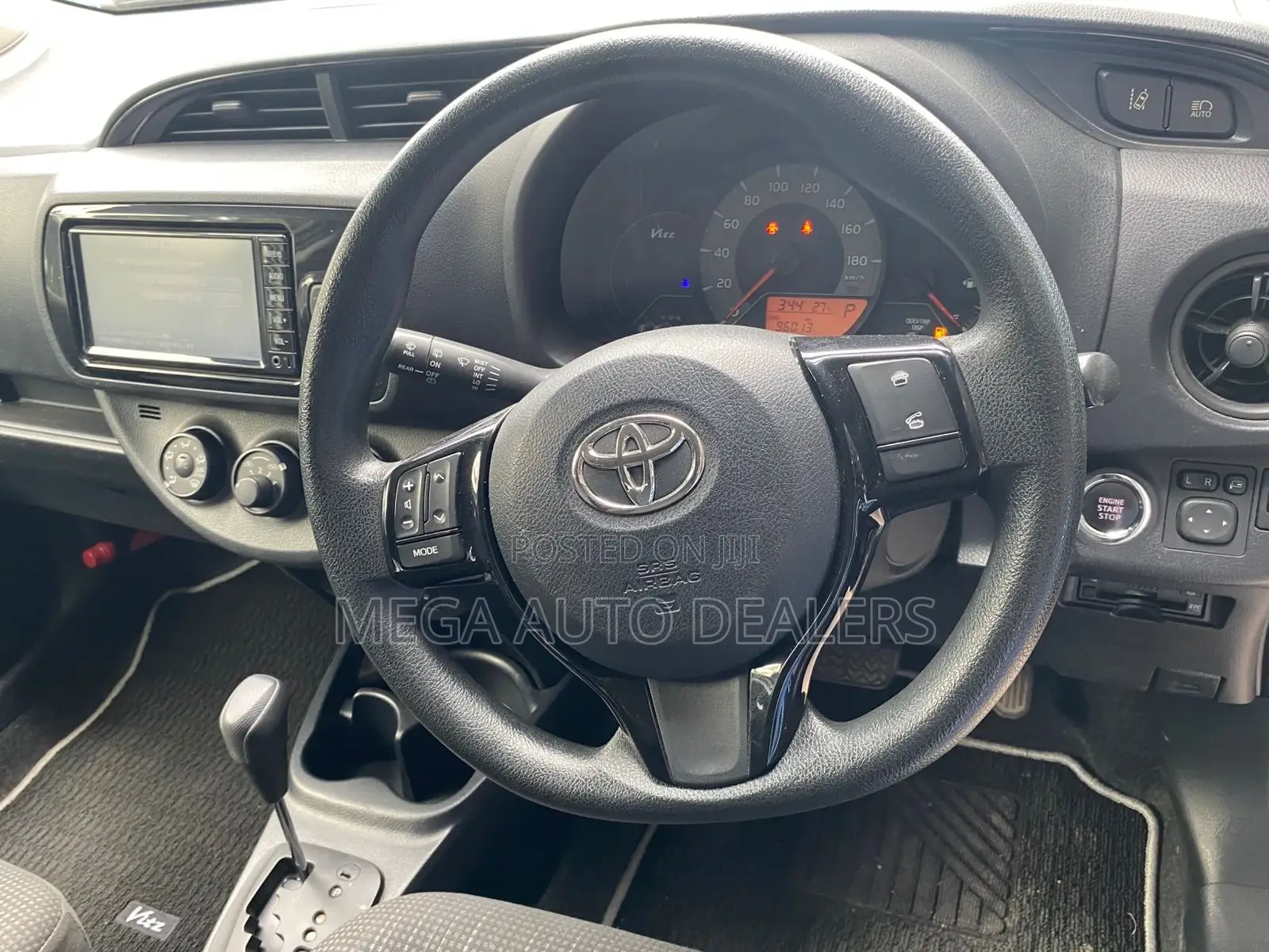 Toyota Vitz 2018 White