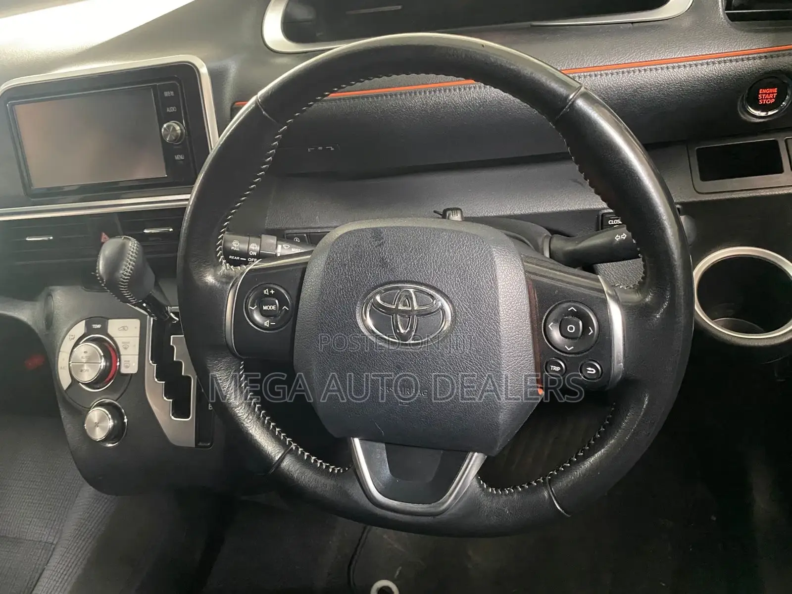 Toyota Sienta 2018 Blue