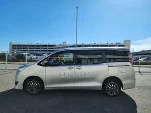 Toyota Noah 2.0 AWD (8 Seater) 2018 Silver