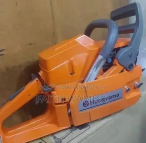 272xp Gasoline Husqvarna Power Saw