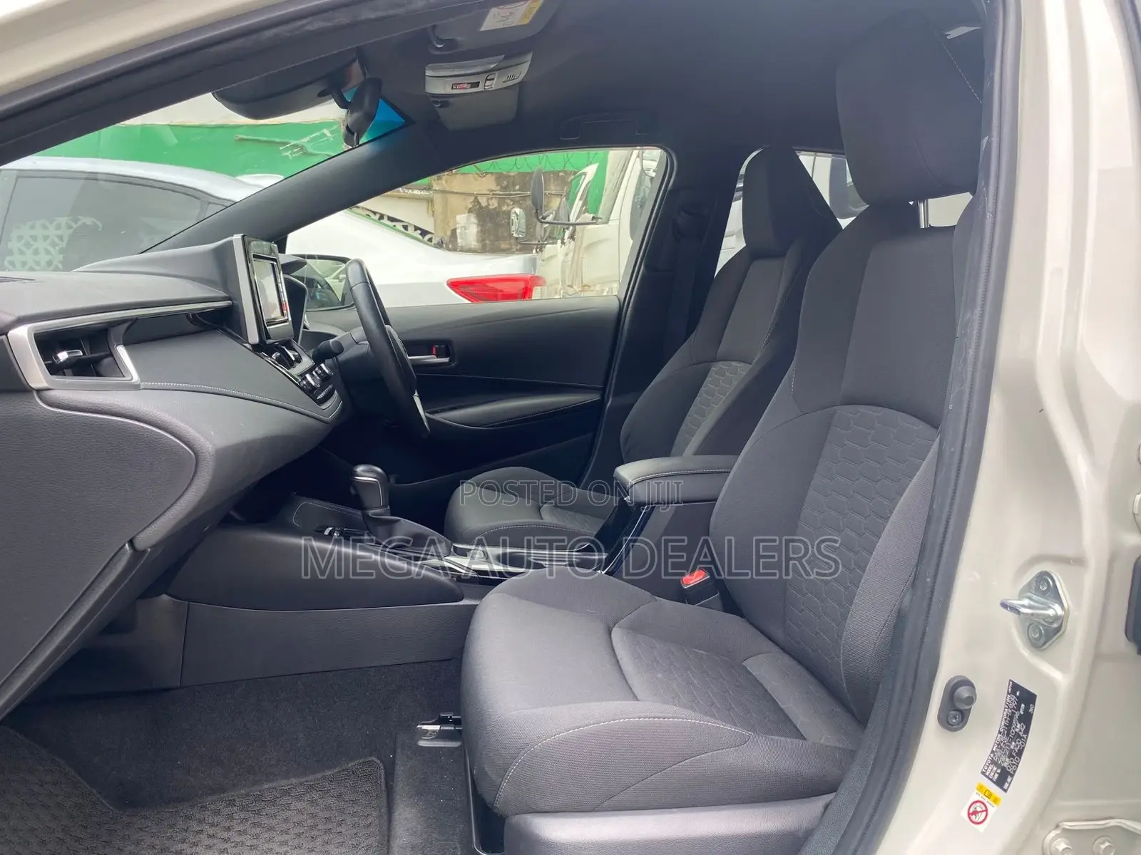 Toyota Corolla 2018 White