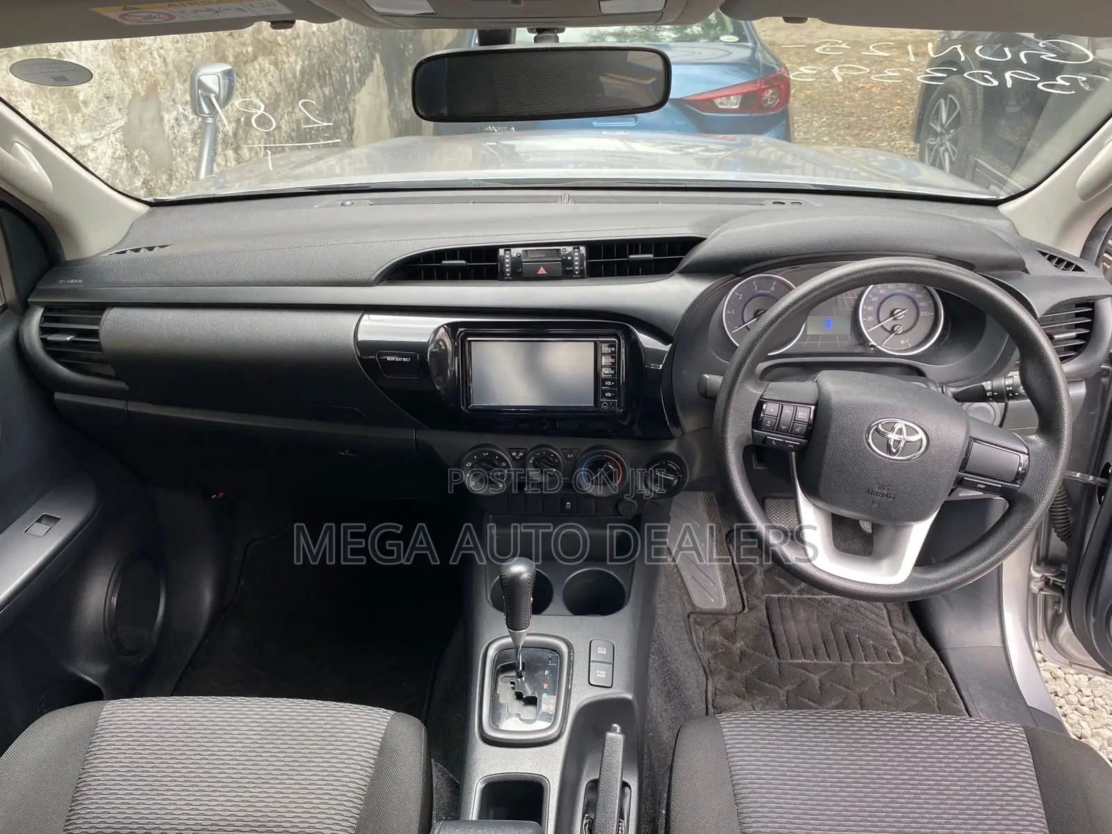 Toyota Hilux 2018 Silver