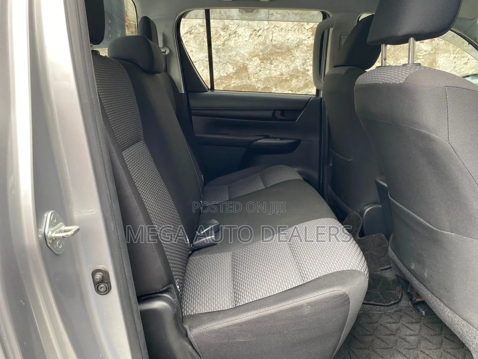 Toyota Hilux 2018 Silver