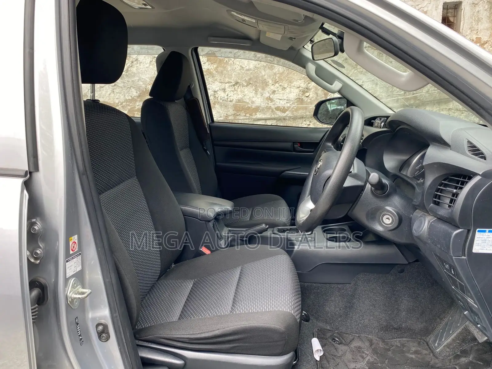 Toyota Hilux 2018 Silver