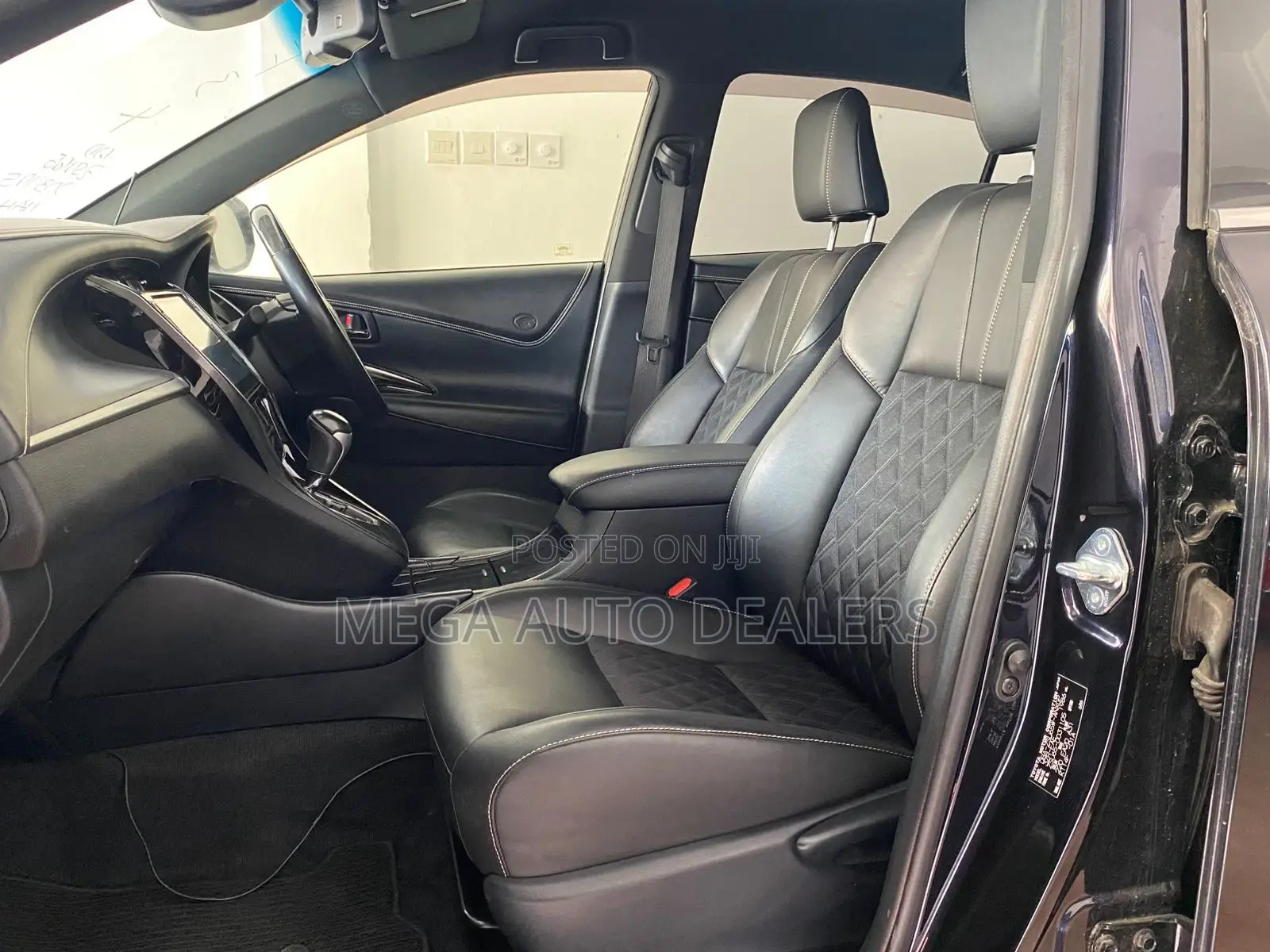 Toyota Harrier 2018 Black