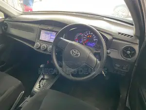 Toyota Axio 2018 Silver