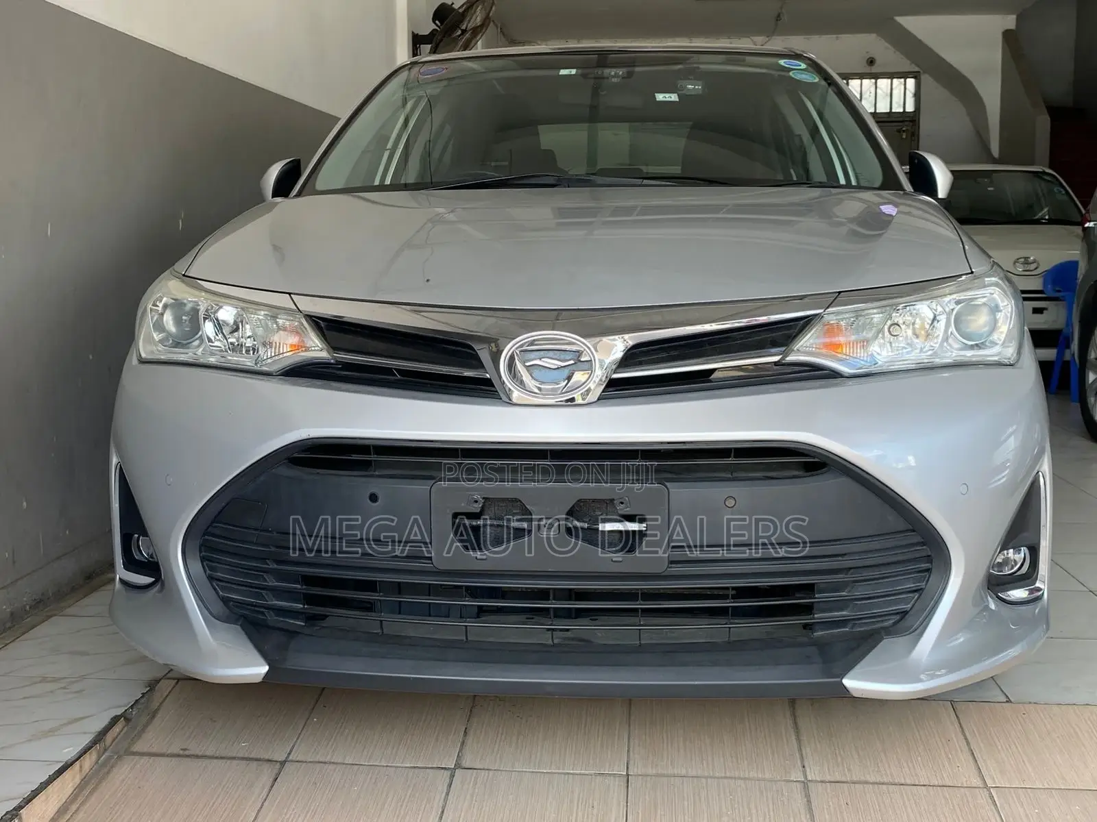 Toyota Axio 2018 Silver