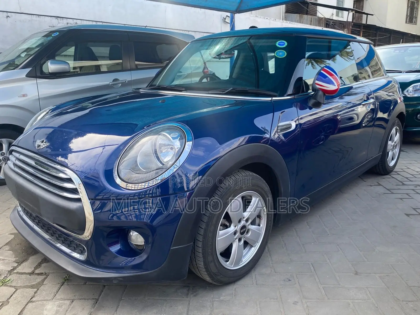 Mini Cooper 2018 Blue