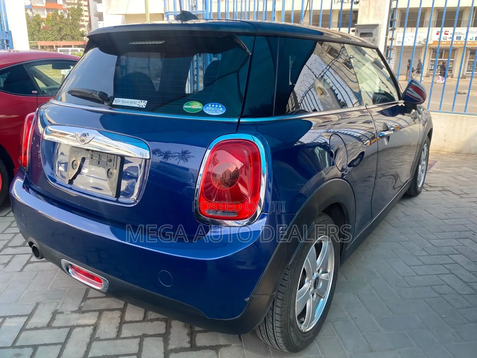 Mini Cooper 2018 Blue