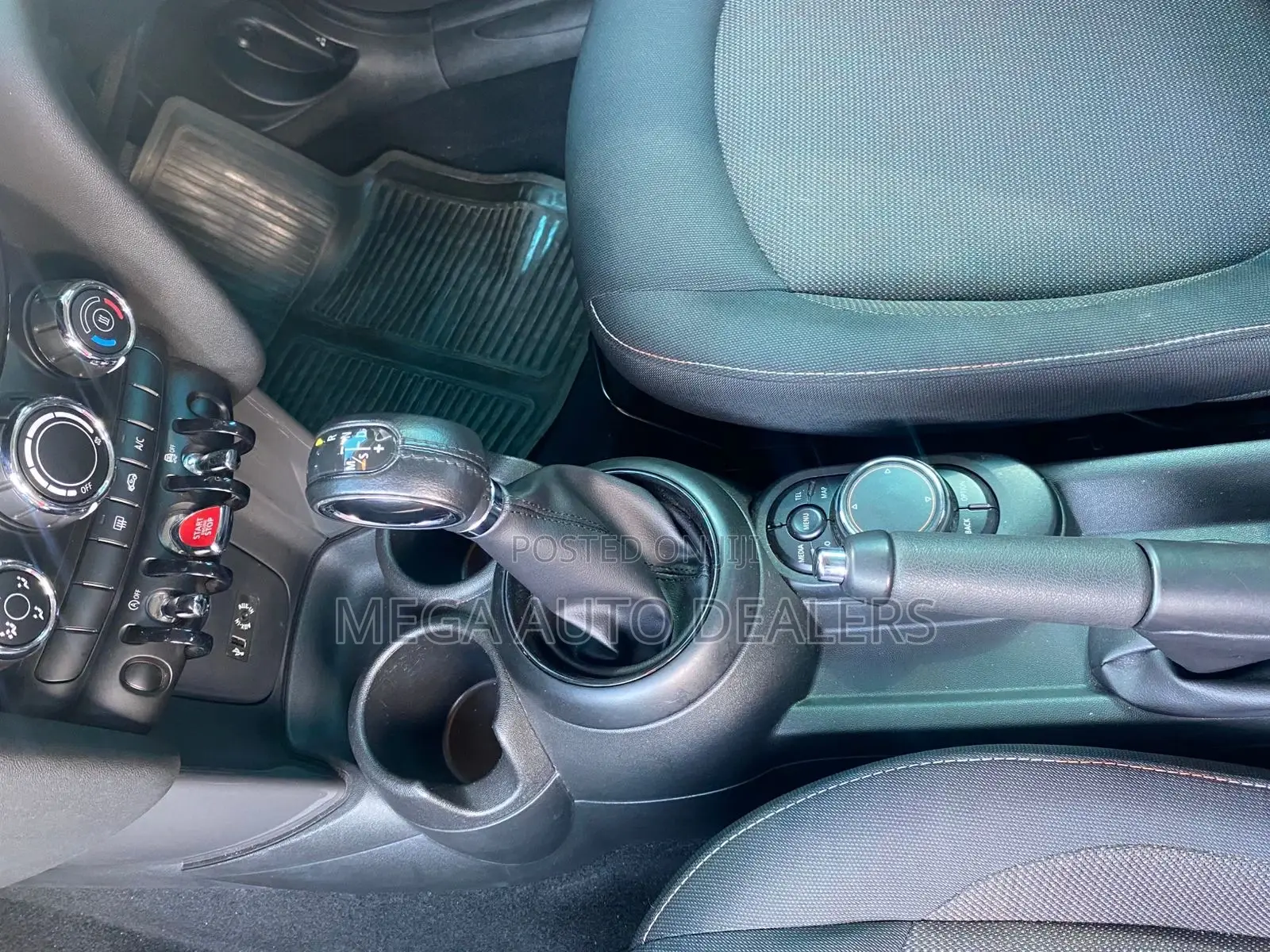 Mini Cooper 2018 Blue