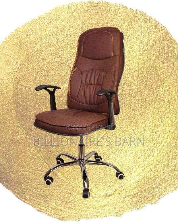 Minimal Ergonomic Executive Leather Chair | Padded Armrests - thumbnail 3
