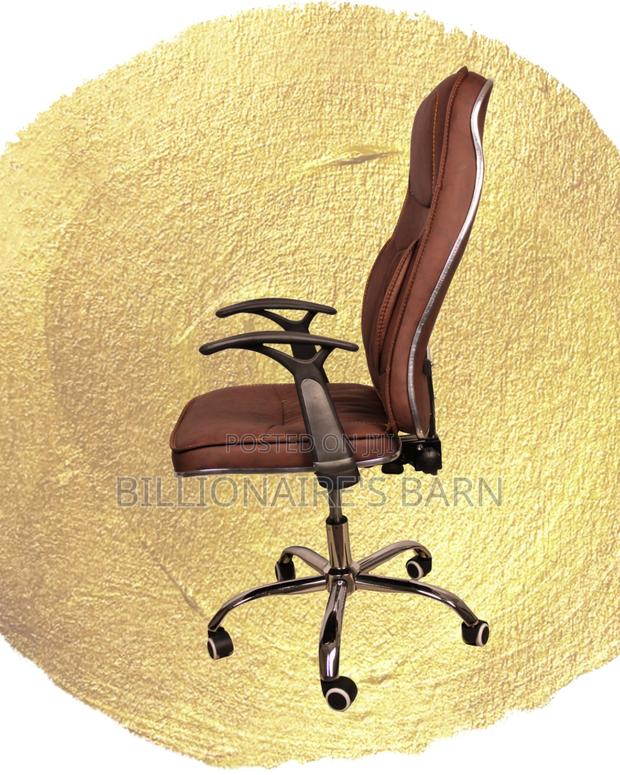 Minimal Ergonomic Executive Leather Chair | Padded Armrests - thumbnail 4
