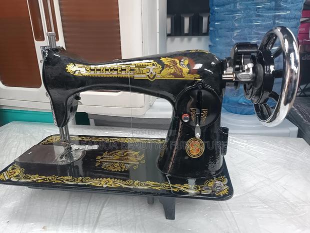 Singer Sewing Machine - thumbnail 7