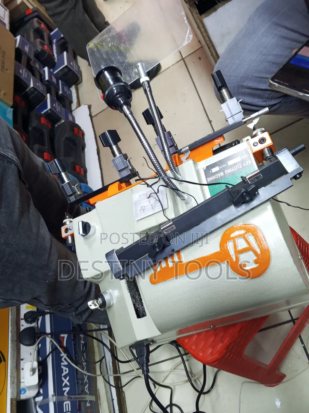Key Cutter/Digital Key Cutter