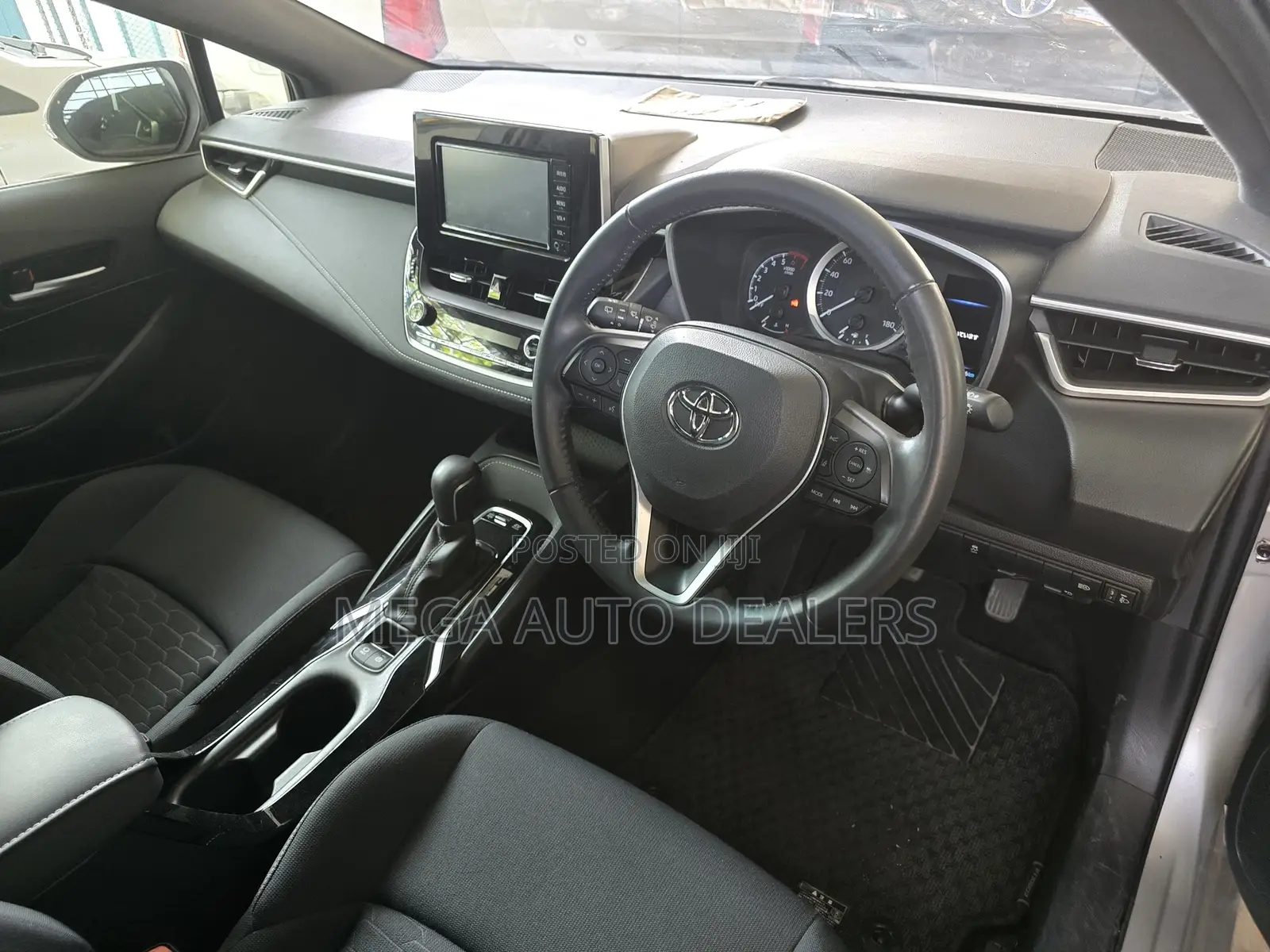 Toyota Corolla 2018 Silver