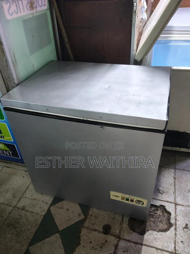 150litres Silver Chest Freezer on Sale - main view