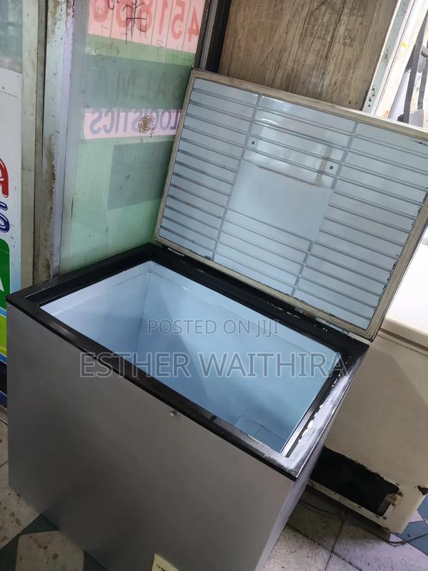 150litres Silver Chest Freezer on Sale - thumbnail 2