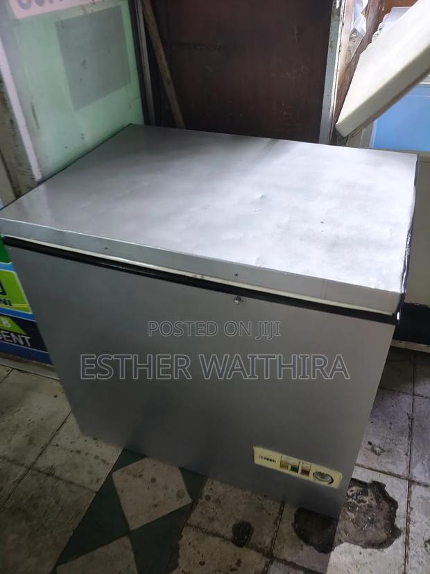 150litres Silver Chest Freezer on Sale - thumbnail 3