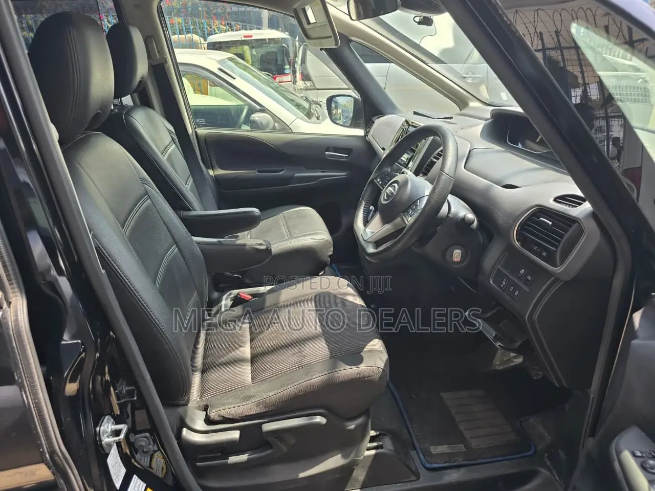 Nissan Serena 2018 Black