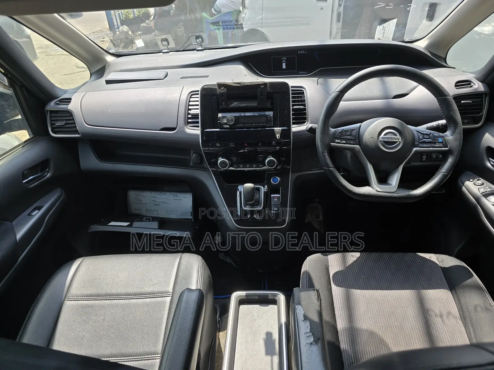 Nissan Serena 2018 Black
