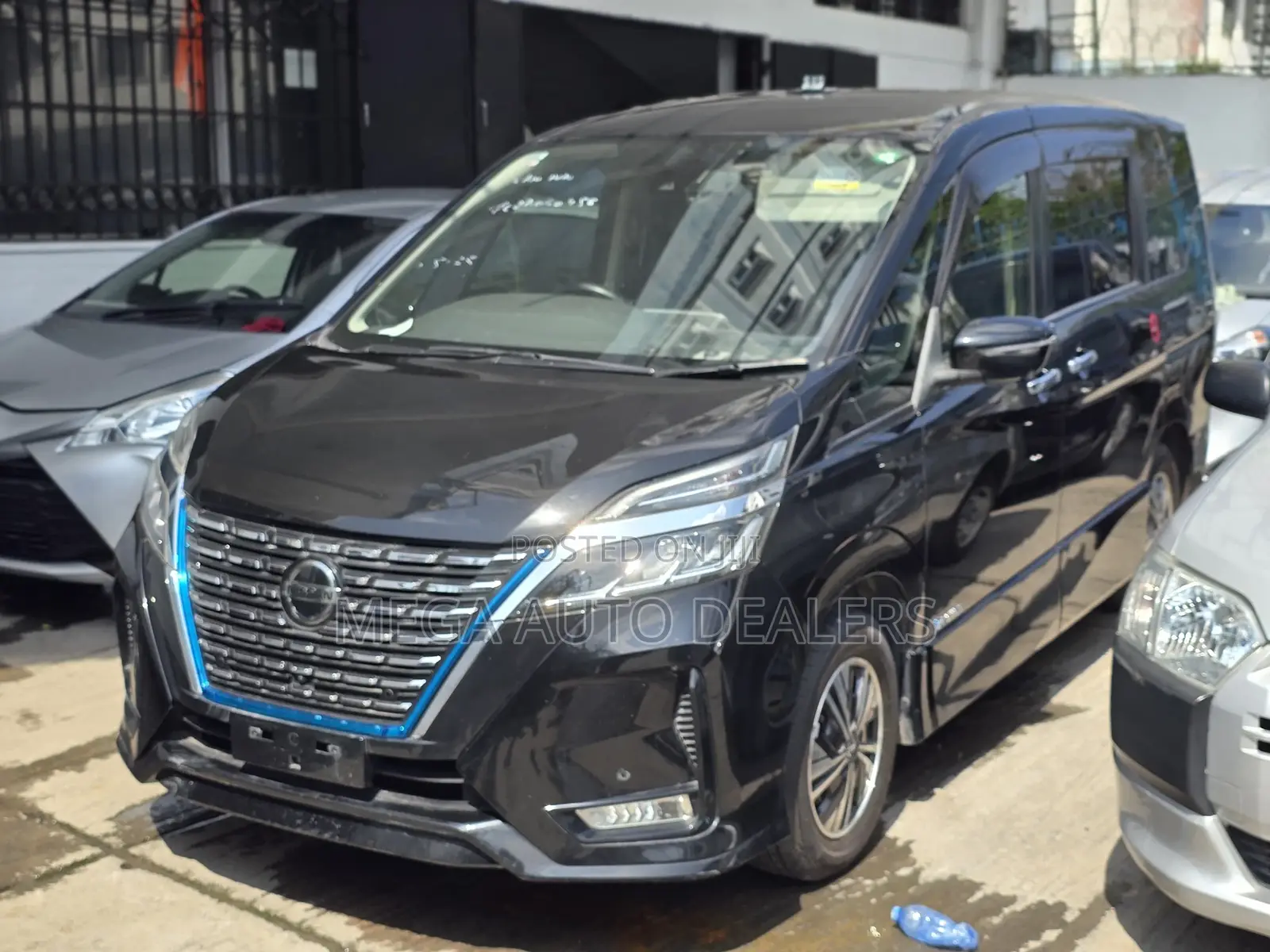 Nissan Serena 2018 Black