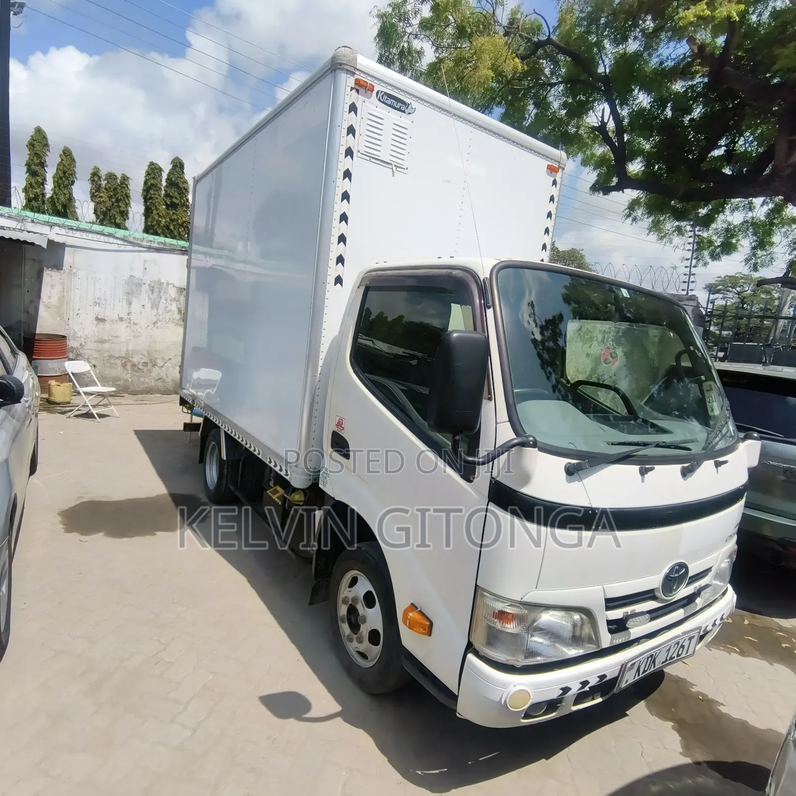 Toyota Dyna 2016 White