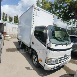 Toyota Dyna 2016 White