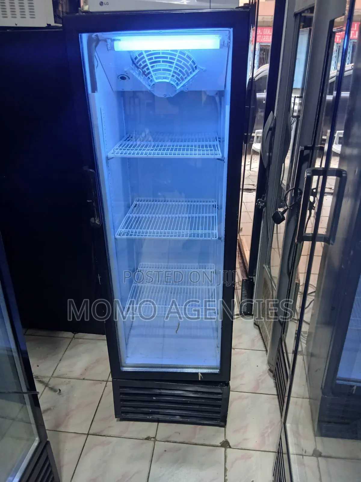 300l Showcase Fridge, Ex-Uk