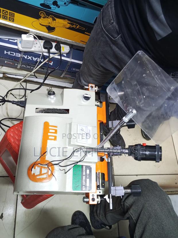 Electric Key Cutter Machine - thumbnail 2