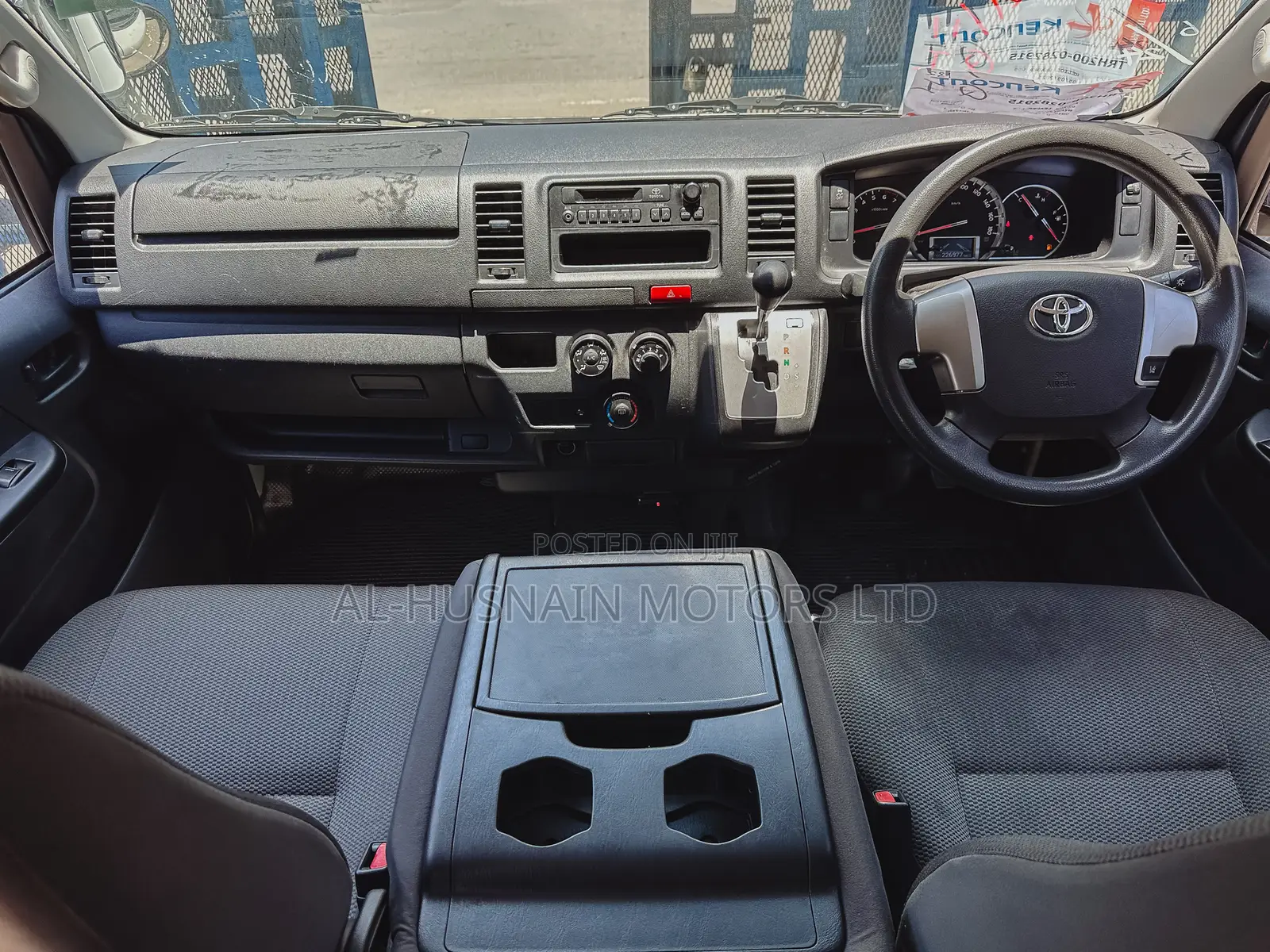 Toyota HiAce 2018 White