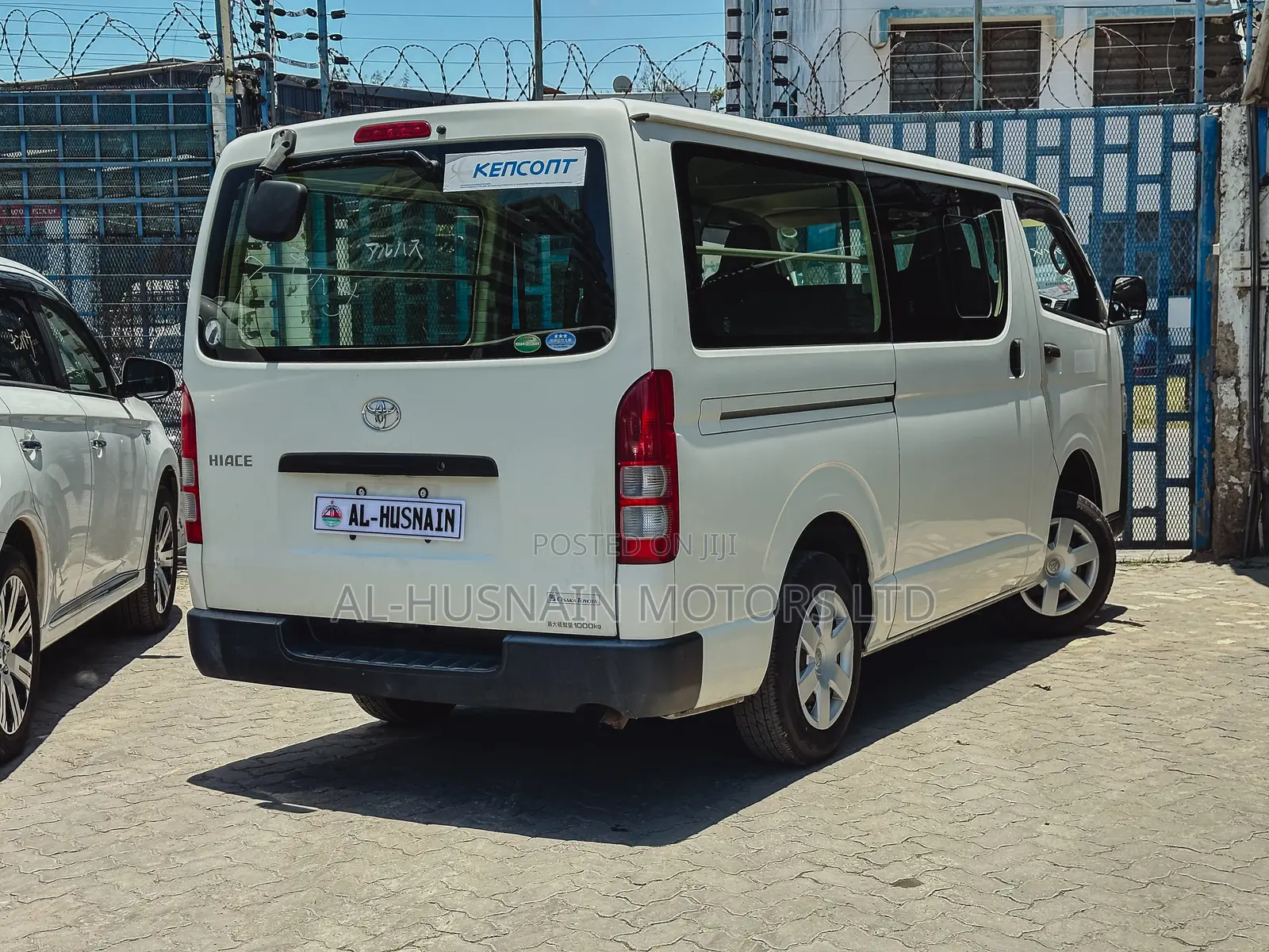 Toyota HiAce 2018 White