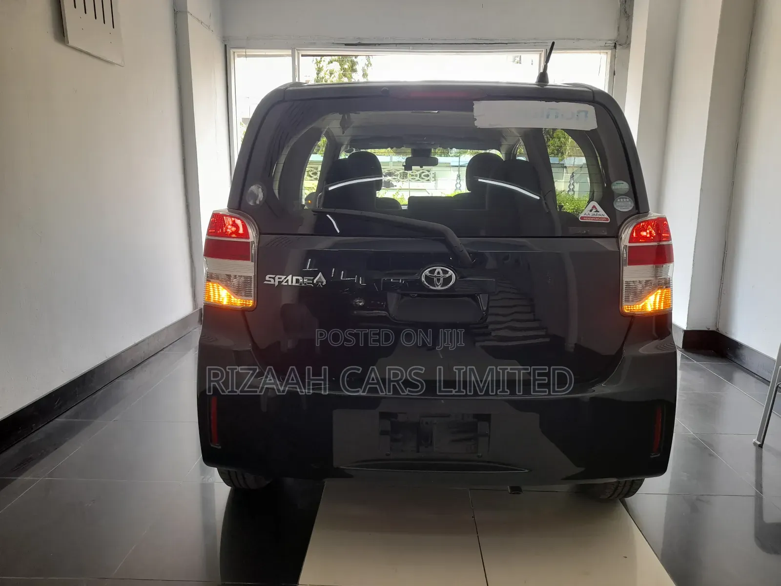 Toyota Spade 1.5 2018 Blue